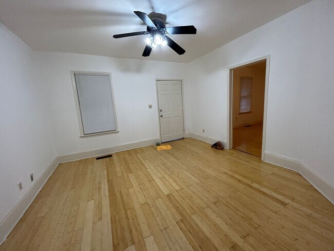 Foto del edificio - 225-225 Sampson St NE