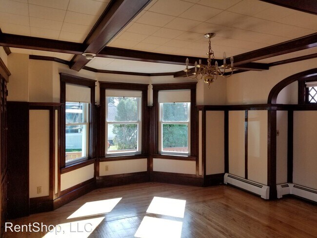 Building Photo - 40 Lincoln Ave