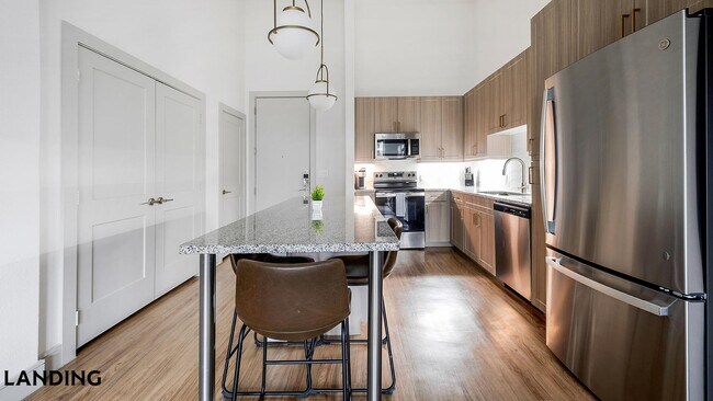 Foto del edificio - 3100 Scofield Ridge Pkwy