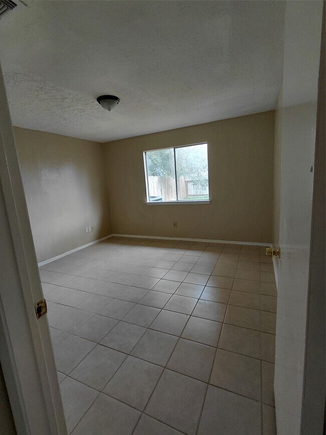 Foto del edificio - 16511 Parkridge Ct