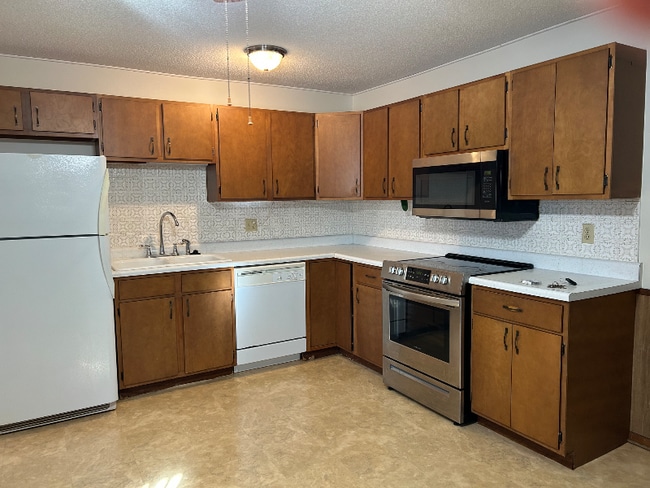 Building Photo - 3511 SE Island Cir