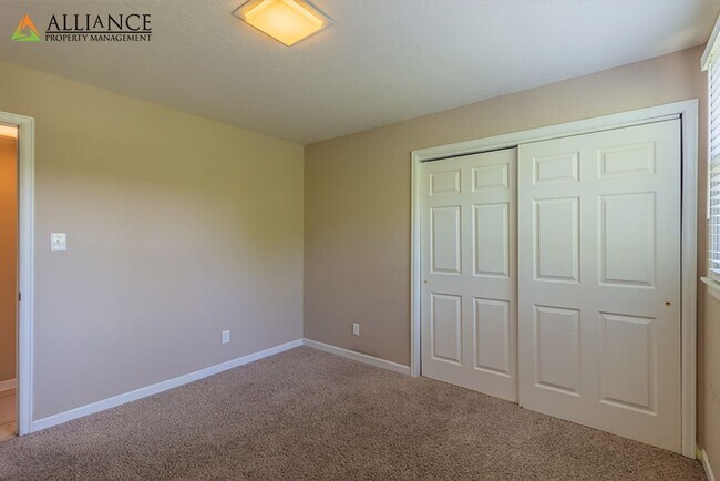 Foto del edificio - 1518 College Ave