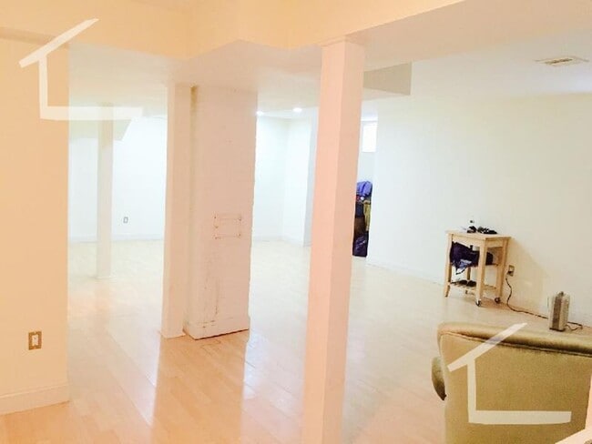 Photo - 735 Cambridge St Apartment