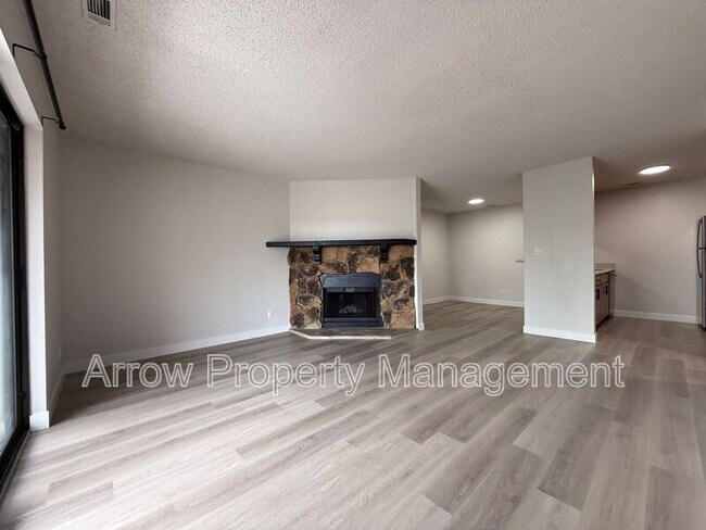 Foto del edificio - 2334 N 44th St