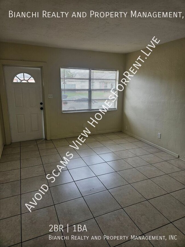 Foto del edificio - 2 Bedroom Unit in St Pete