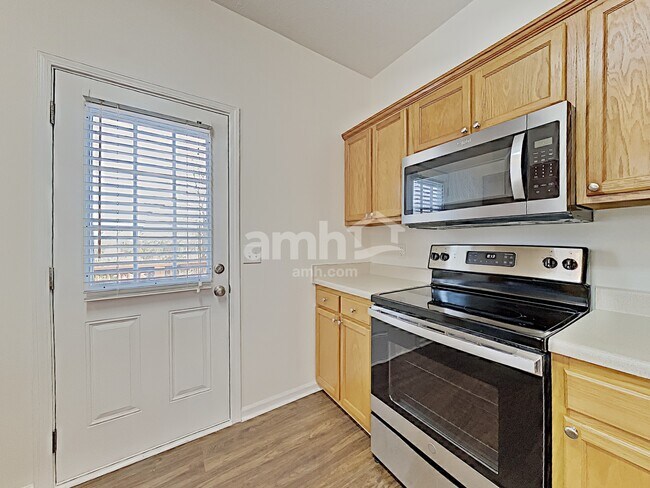 Foto del edificio - 6852 Scarlet Ridge Dr