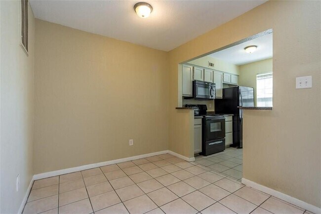 Building Photo - 1625 Grigsby Ave