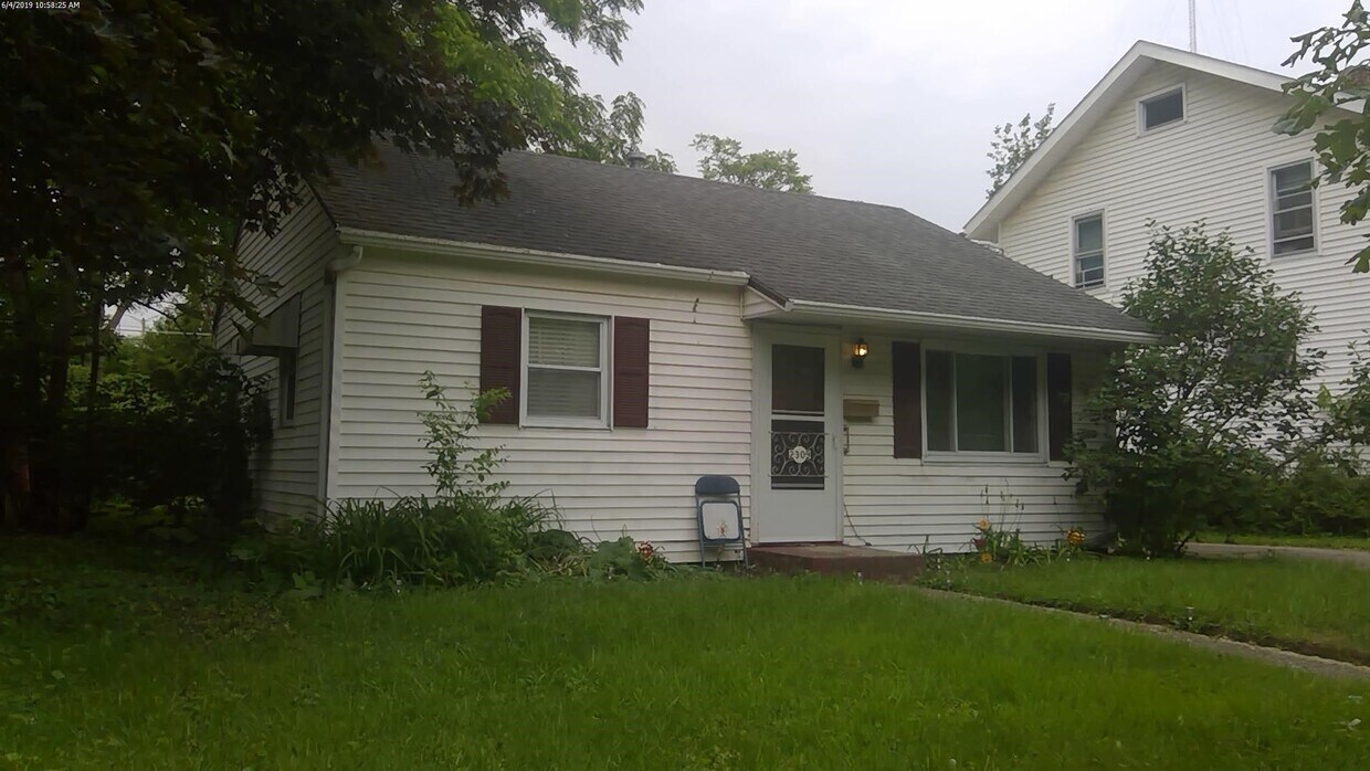 2309 Westbrook Dr, Fort Wayne, IN 46805 House for Rent in Fort Wayne