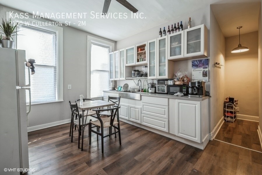 Primary Photo - Sunny Pilsen 2 Bed- blocks away from Harri...