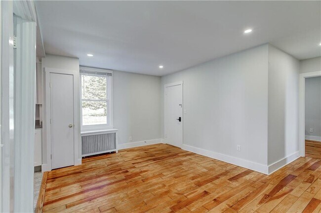 Building Photo - 38 Morningside Ln