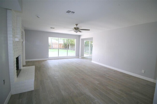 Building Photo - 4726 Blueberry Hill Dr