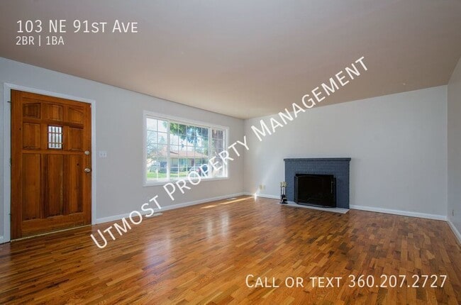 Building Photo - Charming 2 bd, 1 bath w/ Bonus Room- Large...