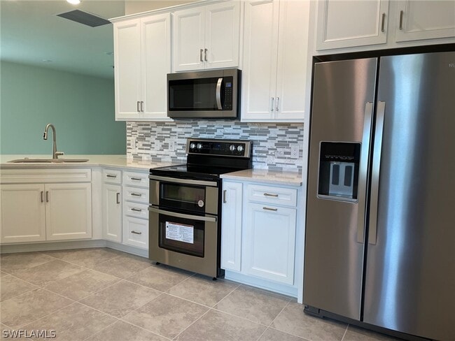 Building Photo - 5927 Mayflower Way