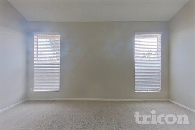 Foto del edificio - 9607 N 88th Dr