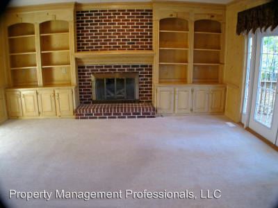Building Photo - 328 Spice Bush Ct