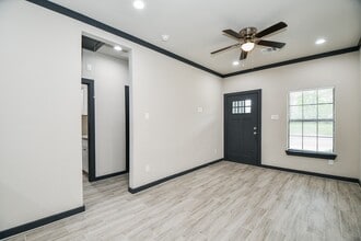 Building Photo - 7802 Dandy St