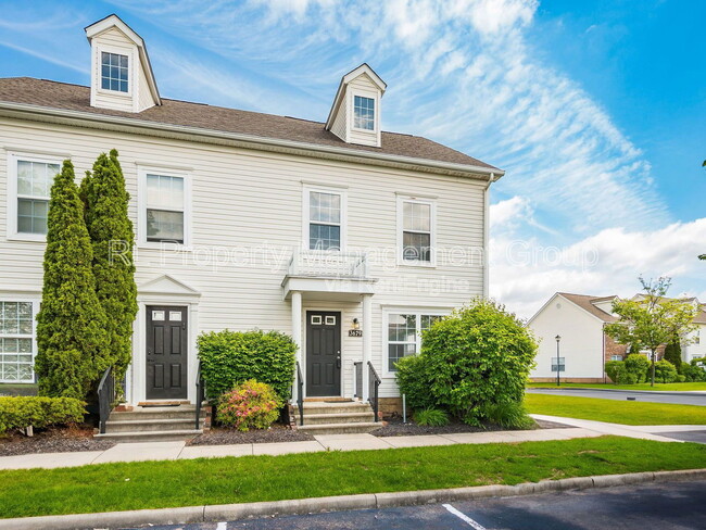 Building Photo - 3679 Bracknell Forest Dr