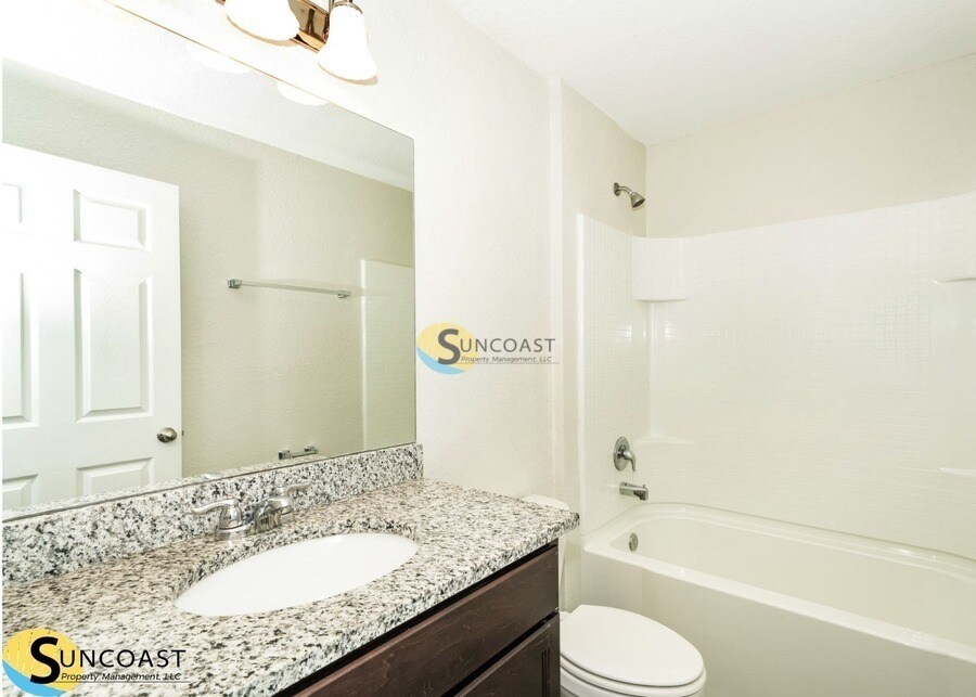 Foto principal - 8100 Juniper Rd