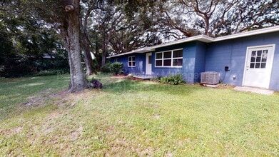Building Photo - 1365 Seminole Rd