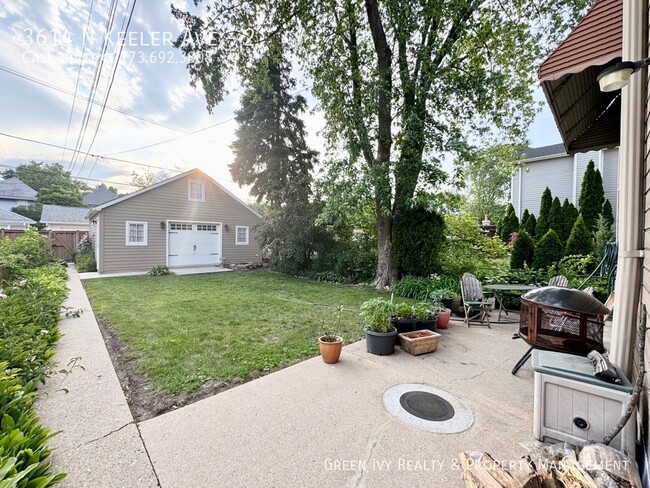 Building Photo - 3614 N Keeler Ave