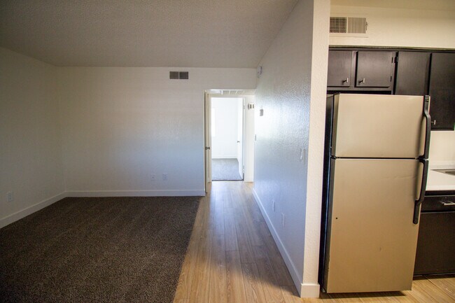 Building Photo - The Manhattan