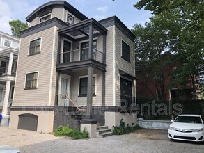 35 Hillary Ct