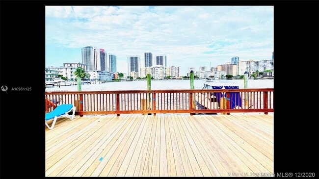 Building Photo - 462 Golden Isles Dr