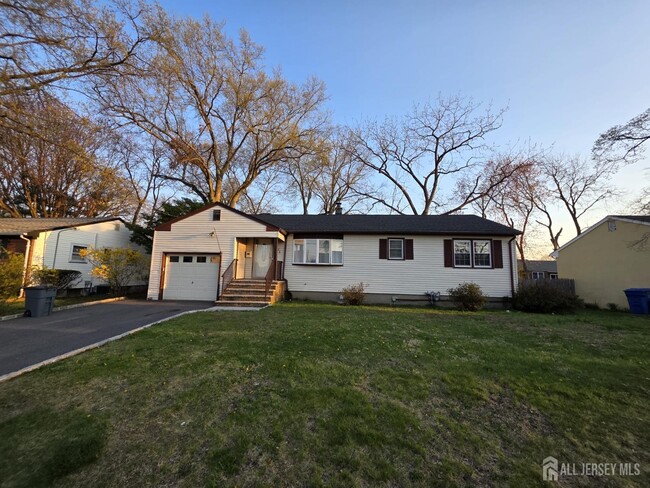 Foto del edificio - 236 Merchants Ave