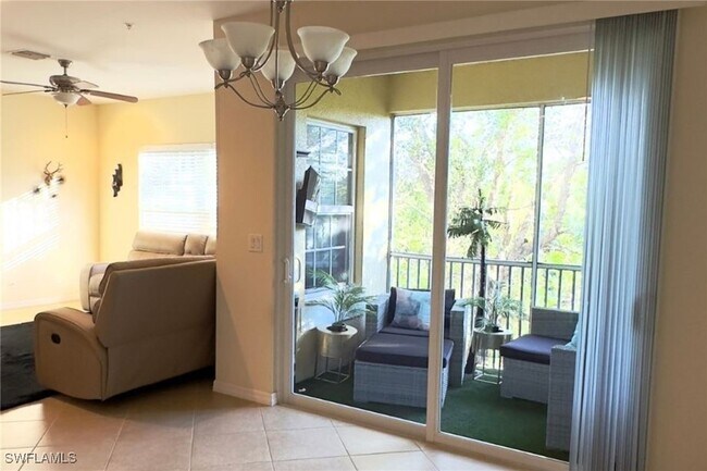 Building Photo - 23611 Alamanda Dr