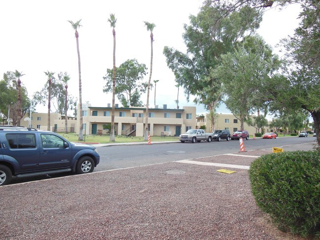 Foto del edificio - 3002 E McKinley St