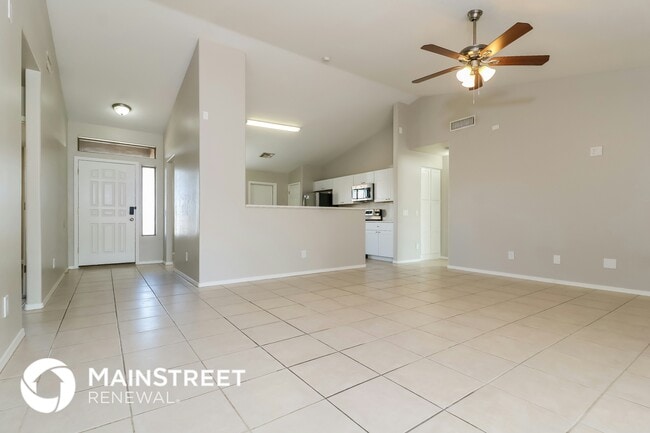 Building Photo - 9702 N 93rd Dr
