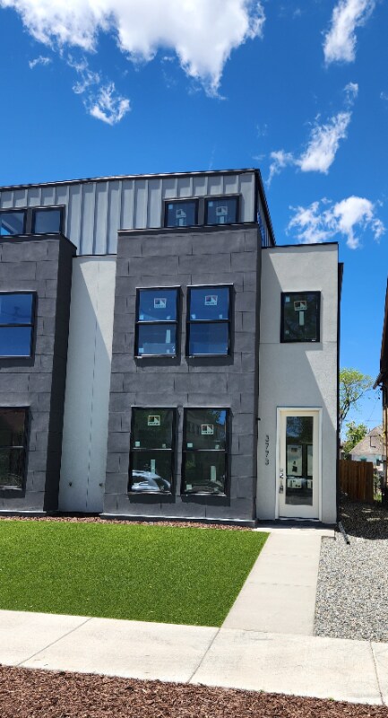 Foto principal - 3773 N Williams St