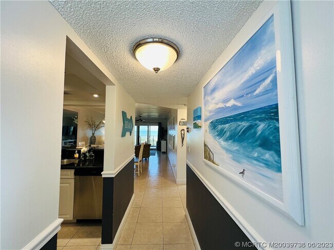 Foto del edificio - 9490 S Ocean Dr