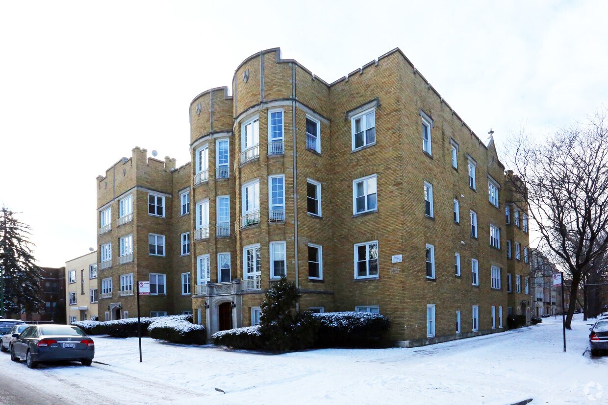 Foto del edificio - 7016-24 N Rockwell St