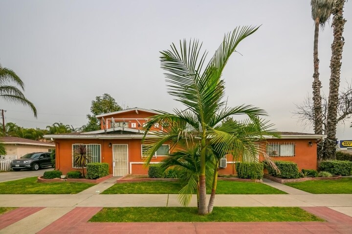 Foto principal - 112 N Walnuthaven Dr