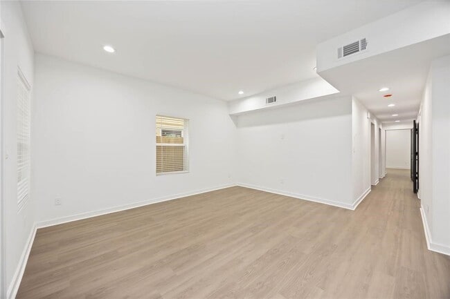 Foto del edificio - 416 N Carolina St