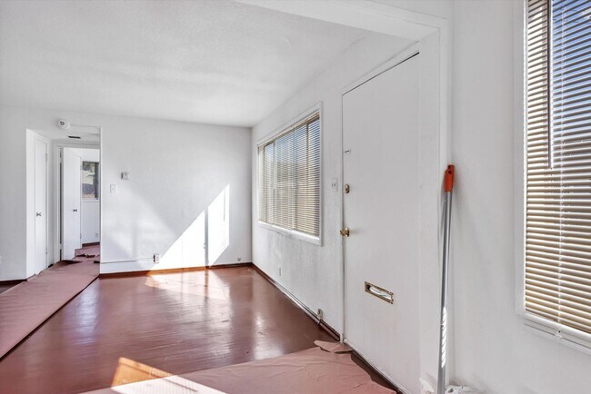 Building Photo - 6033 Foothill Blvd