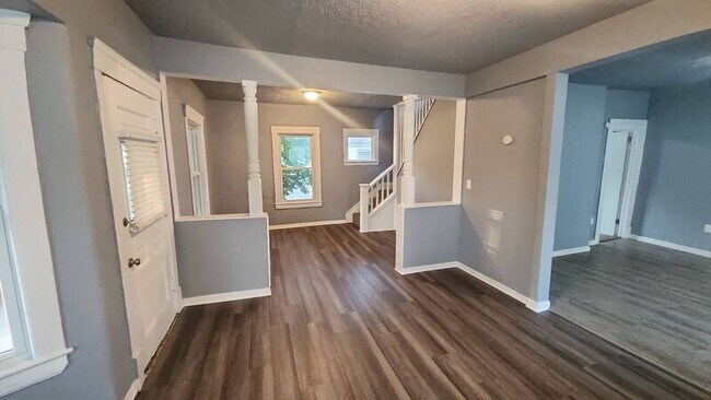 Foto del edificio - 3206 E 135th St