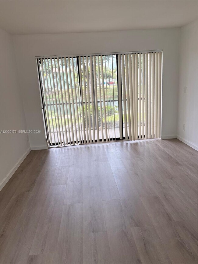 Building Photo - 8753 NW 39th St