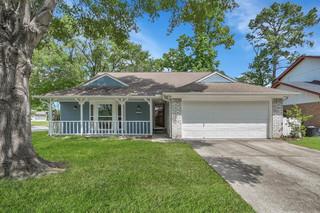 Primary Photo - 2303 Whitelake Dr