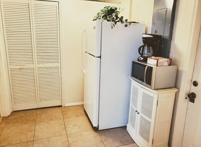 Foto del edificio - 1405 SE 14th Terrace