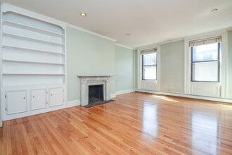 Building Photo - 275 Beacon St