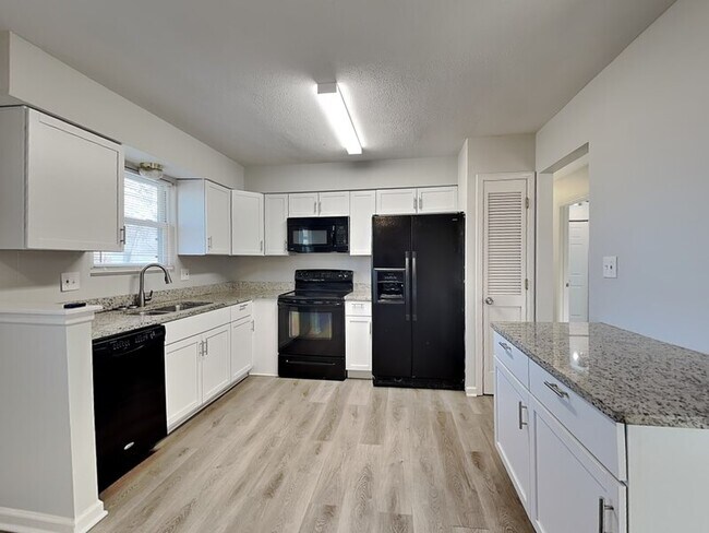 Foto del edificio - 2713 NW Pembroke Pl