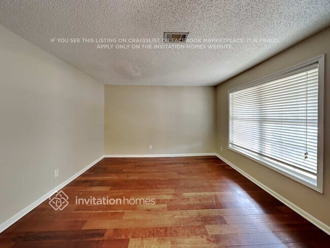 Foto del edificio - 3026 Lincoln Log Way