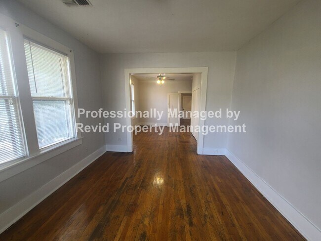Foto del edificio - 282 Garland St
