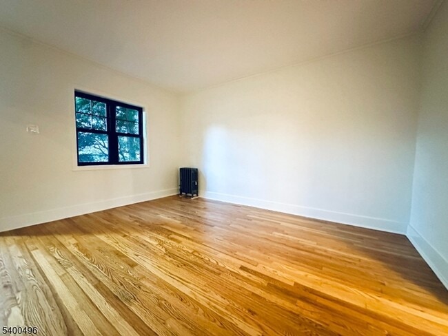 Building Photo - 355 Valley Blvd