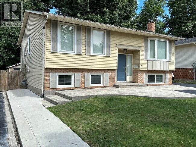 Building Photo - 36 Inglewood Ct