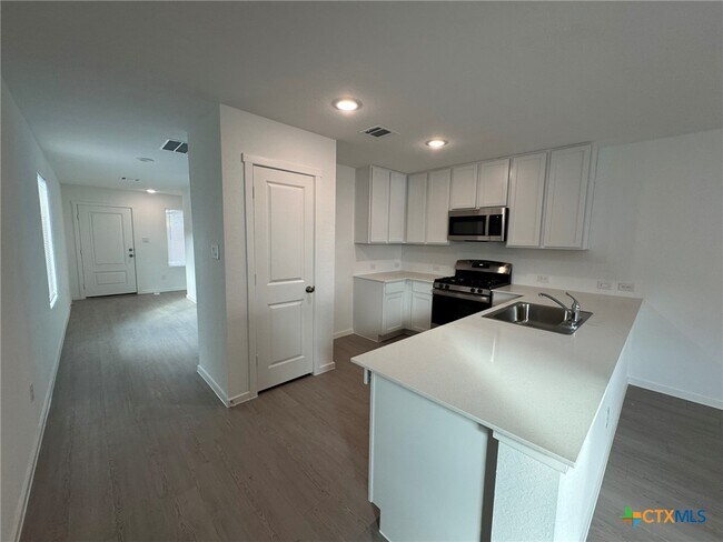 Building Photo - 3563 Prominence St
