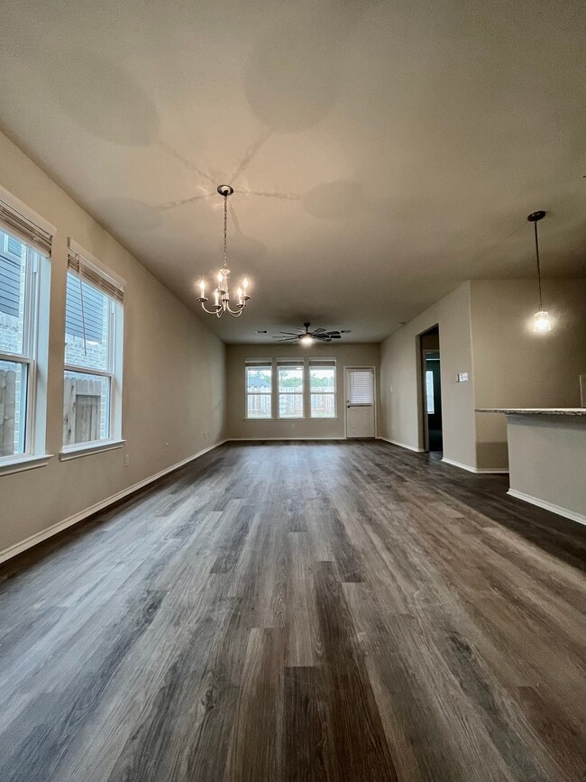 Building Photo - 40621 Guillemont Ln