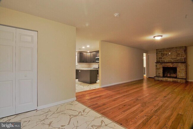 Foto del edificio - 1490 Chestnut Hill Rd